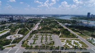 標(biāo)題：鄂爾多斯站立的文字文化主題公園
瀏覽次數(shù)：1960
發(fā)表時(shí)間：2020-10-16